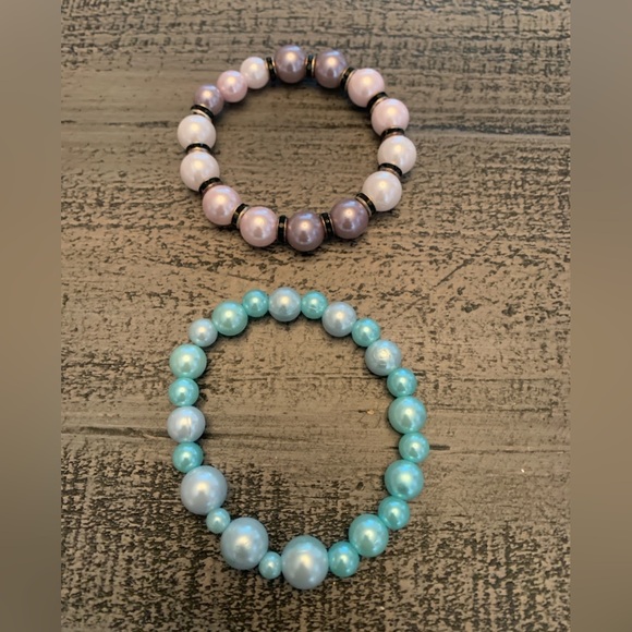 Homemade Stretch Beaded Bracelets, 7.5” Colorful beads, Set of 2 New Bracelets - Picture 2 of 3